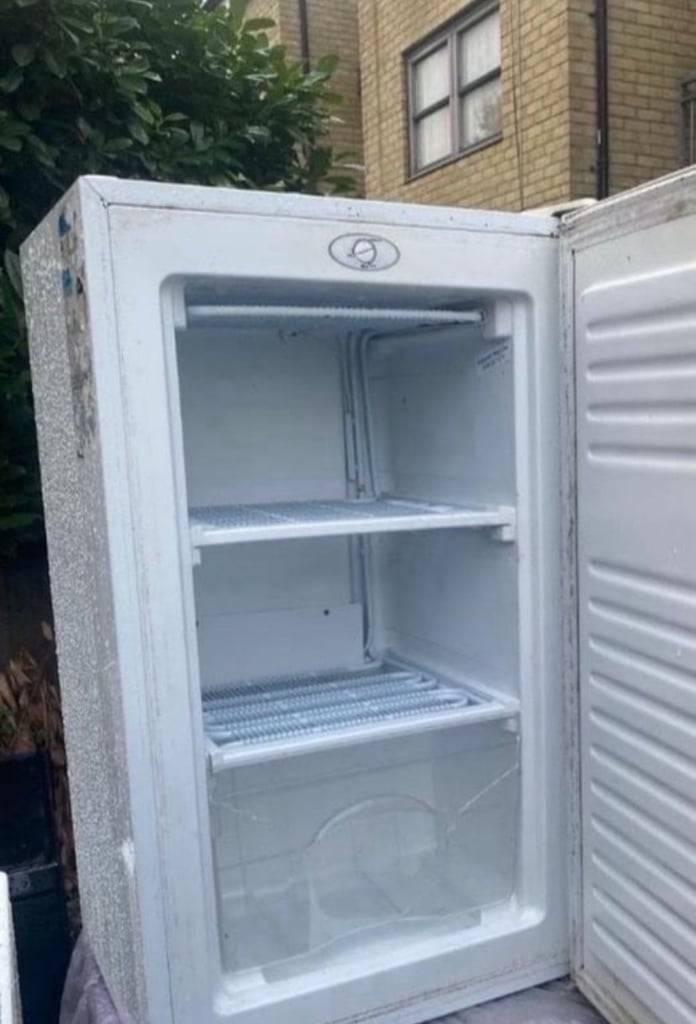 ZappAds: CLEARANCE SALE! ARGOS LADDER FREEZER-GOOD CONDITION-DELIVERY AV.